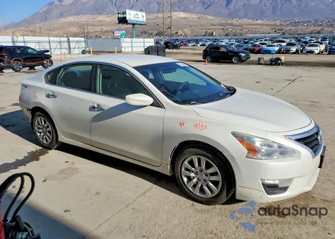 2014 Nissan Altima 2.5 из США, поврежденный, VIN 1N4AL3AP0EN345988